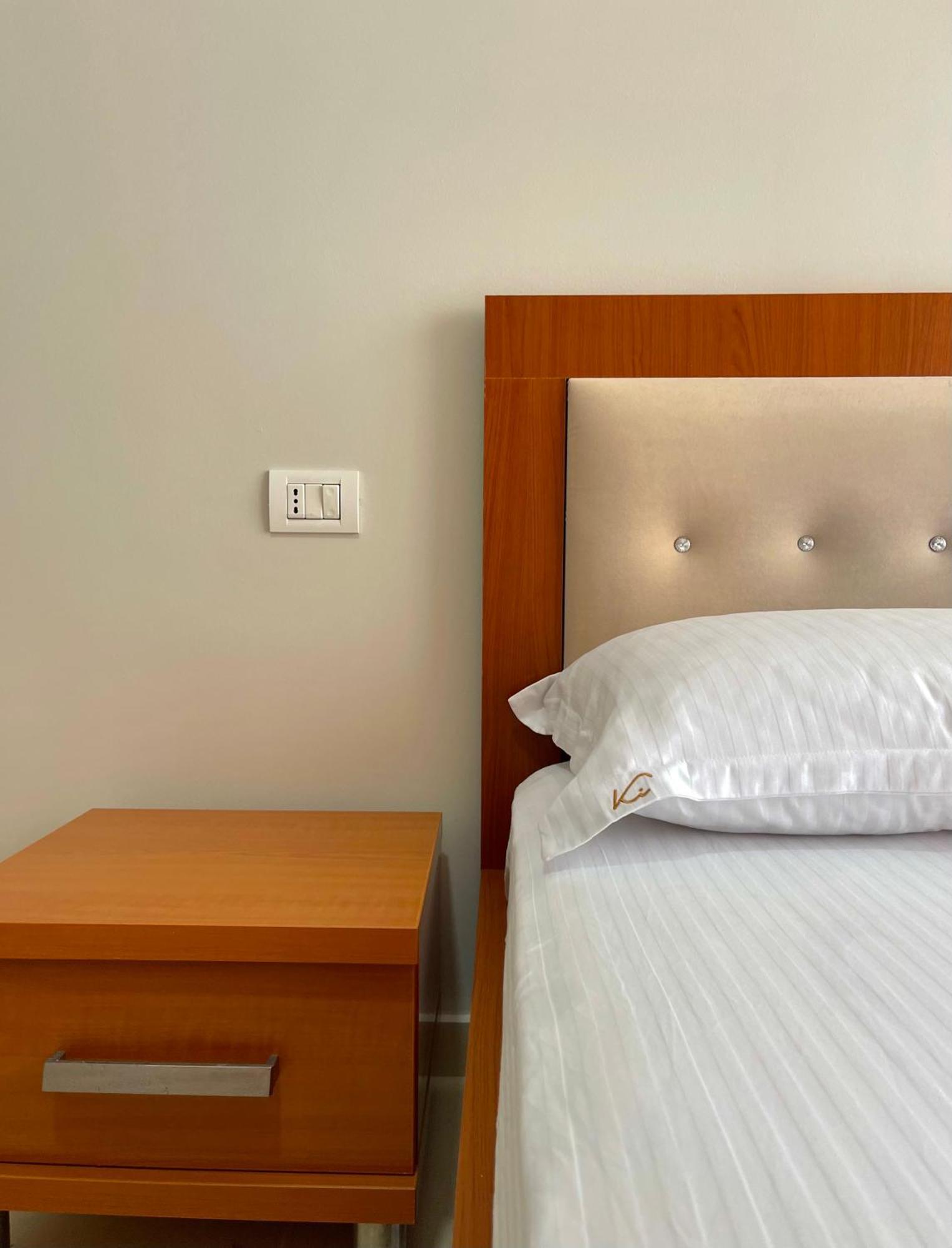 Ki Apartment Durrës Esterno foto
